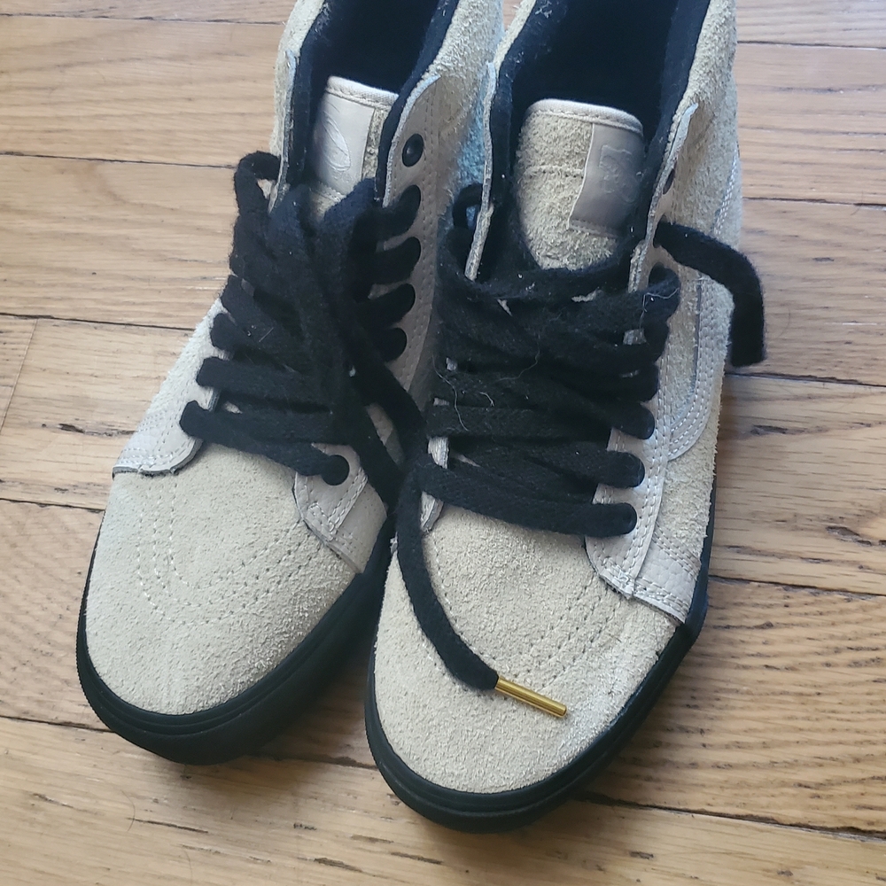 VANS Black and Cream SUEDE High-Top Sneakers MENS 7.5 / WOMENS 9.0
